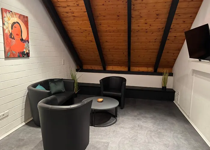 Hirschhausen - Wohnen Im Gruenen Nahe Duesseldorf